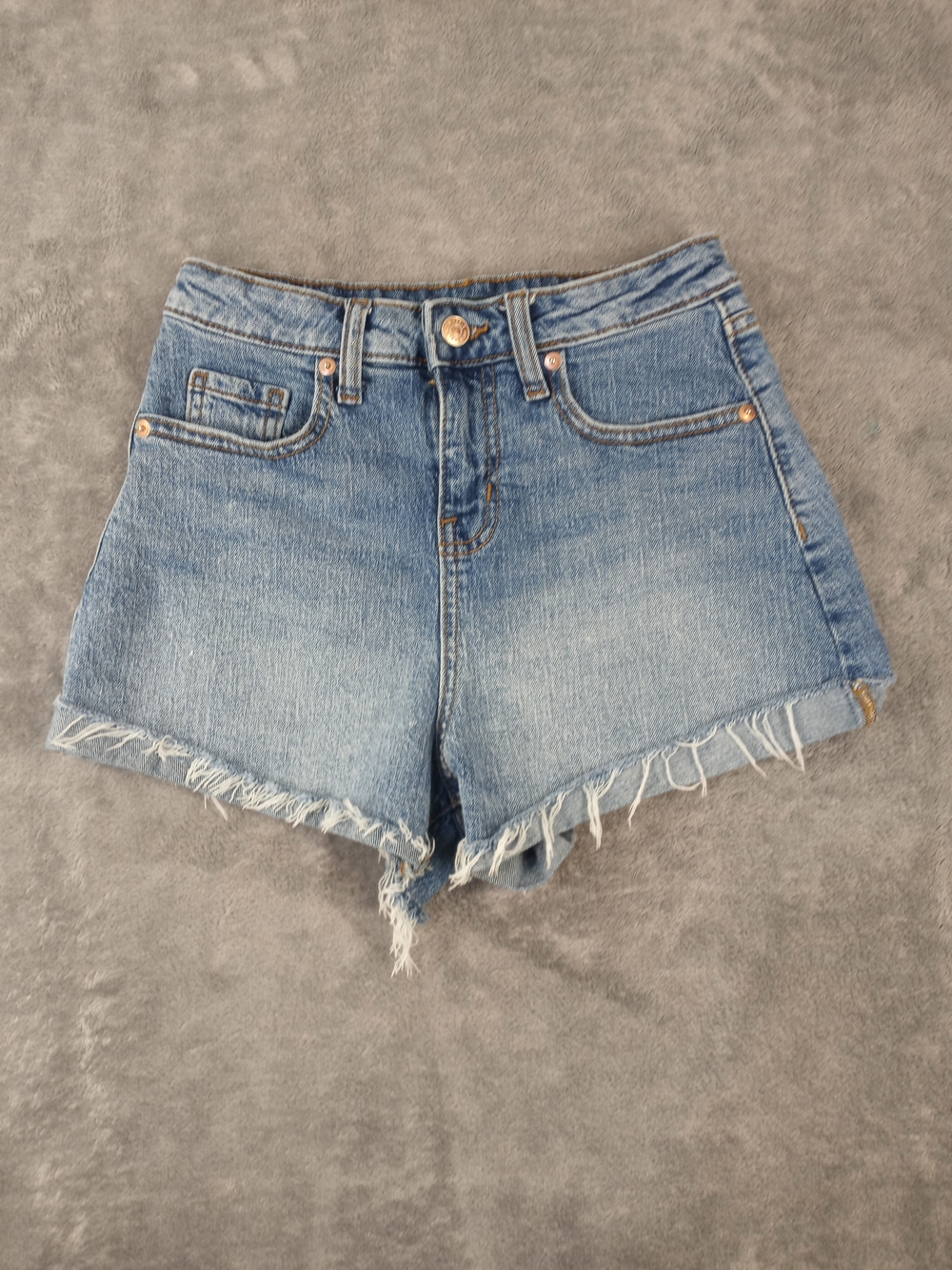 Wild Fable Women's High-Waist Light Wash Denim Cutoff Shorts Size 0 R
